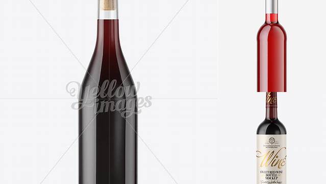 7435+ Clear Glass Red Wine Bottle With Cork PSD Mockup Premium Design Freebie