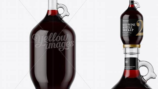 7508+ 3L Clear Glass Red Wine Bottle With Handle & Clamp Lid PSD Mockup Versatile and Modern PSD Mockup