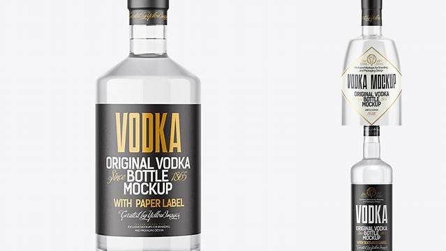 8505+ Clear Glass Vodka Bottle with Handle PSD Mockup Unique High-Resolution Design Freebie